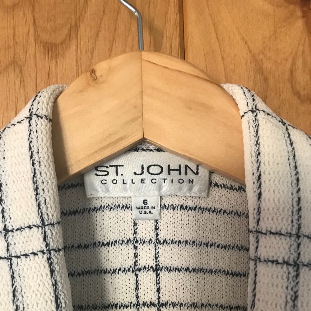 St. John Collection - Picture 3 of 4